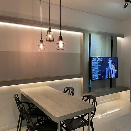 Summer Suites Klcc 1Bedroom With Twin Queen Bed Apartment Kuala Lumpur Exterior photo